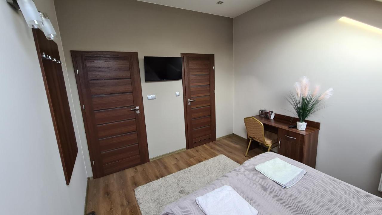 De Facto Bed & Breakfast Замбрув Екстериор снимка